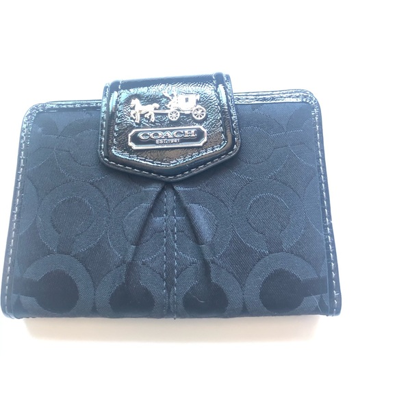 Coach Madison Wallet - Picture 1 of 6